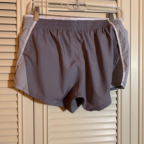 Never worn Nike tempo shorts - Picture 2 of 5